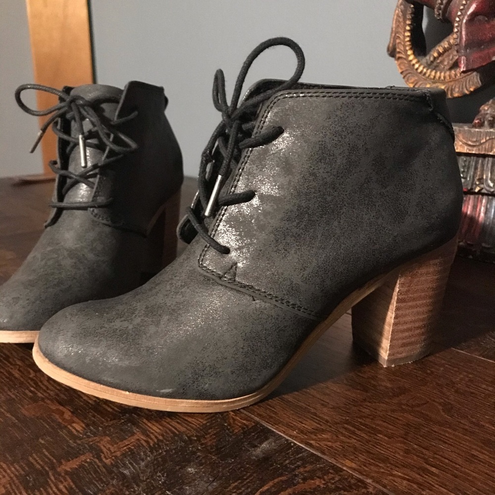 Toms lunata lace up bootie size 6.5